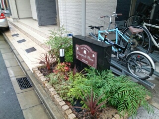 14/18 エントランス