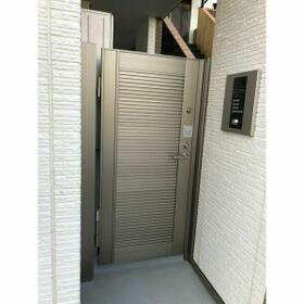 2/2 エントランス