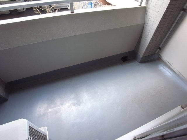 19/28 バルコニー