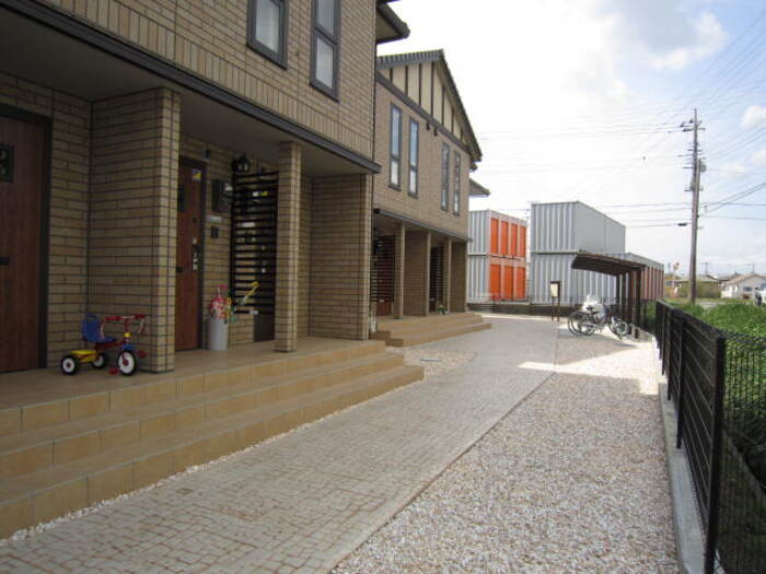 17/25 エントランス