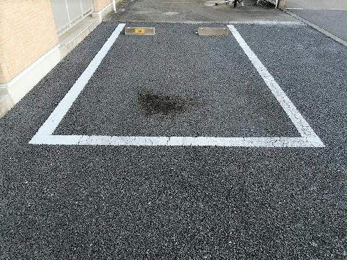 14/14 駐車場