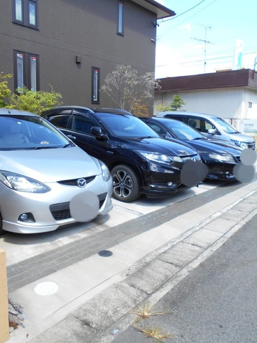 17/23 駐車場