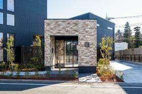 2/2 エントランス