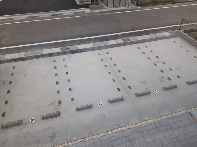 14/20 駐車場