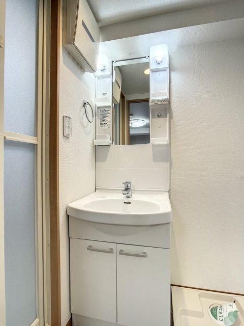 14/25 洗面