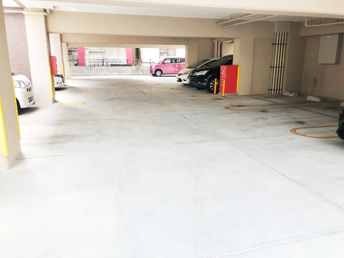 セントラル・プレイス　那覇新都心駐車場