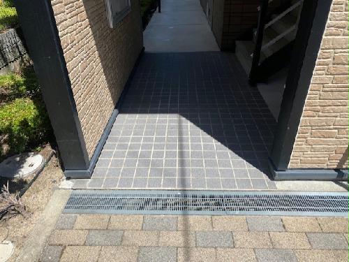 13/20 エントランス