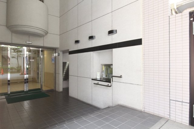 20/24 エントランス