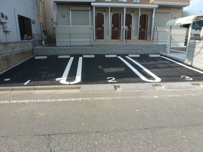 2/2 駐車場