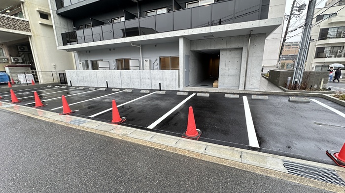 20/28 駐車場