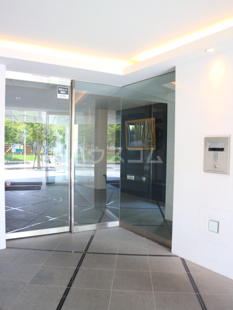 29/30 エントランス