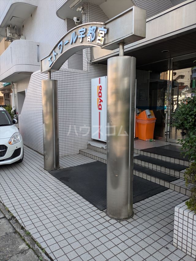 21/30 エントランス