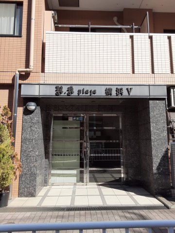 2/4 エントランス