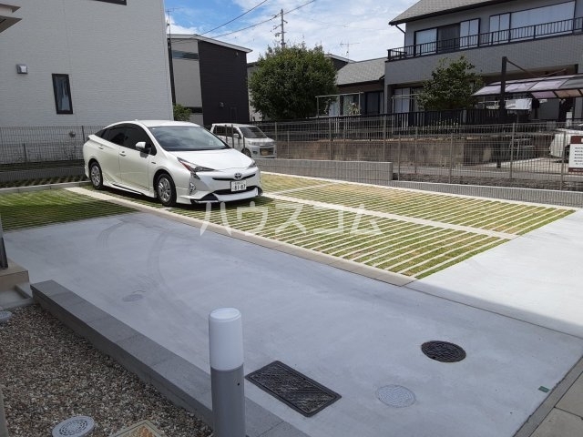 22/30 駐車場