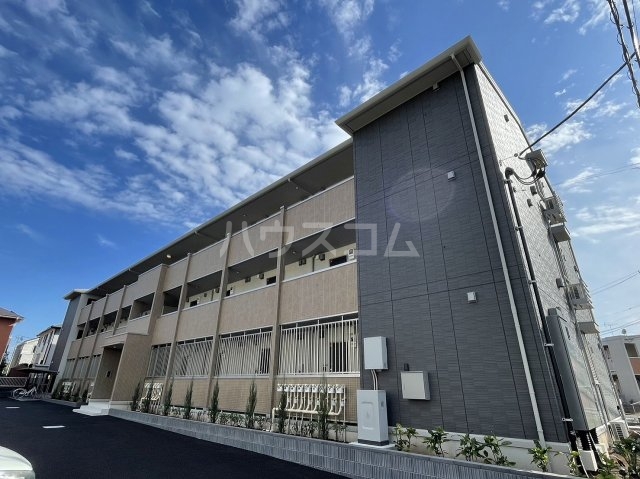 18/29 エントランス