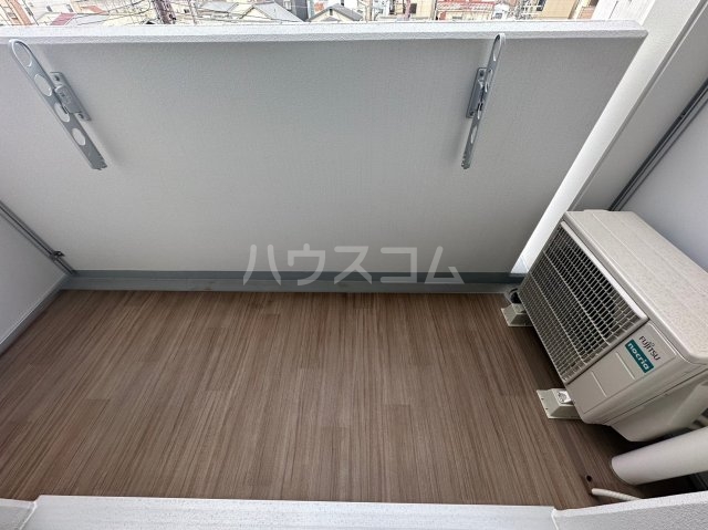 13/21 バルコニー