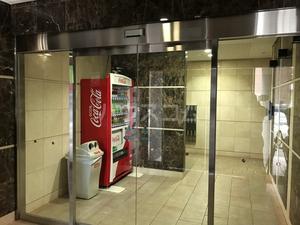 16/24 エントランス