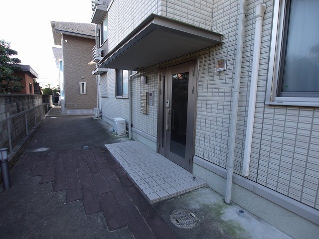 3/7 エントランス