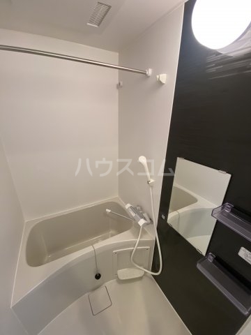 13/30 浴室