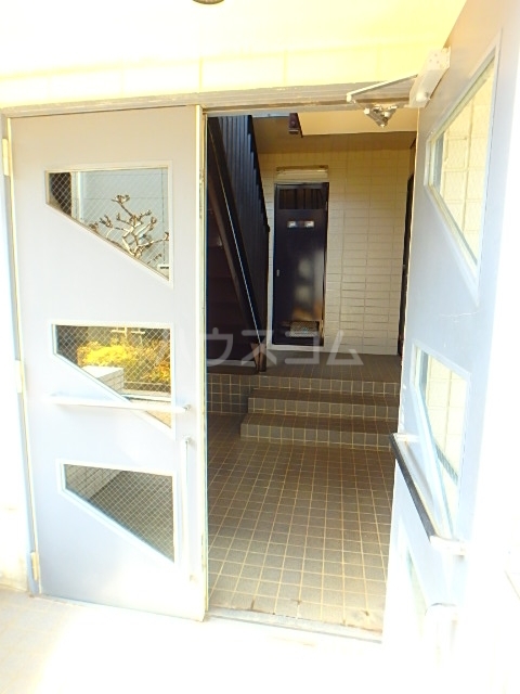 29/30 エントランス