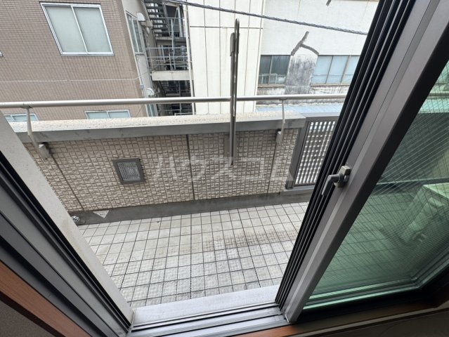 19/30 バルコニー