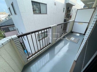 20/30 バルコニー