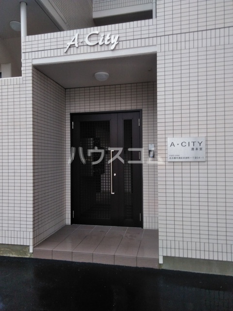 16/26 エントランス