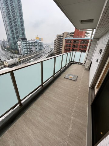 23/30 バルコニー