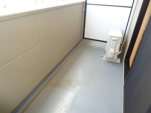 19/28 バルコニー