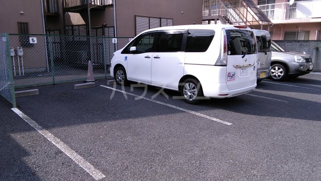 2/10 駐車場