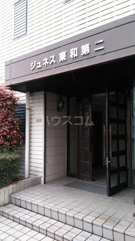 28/30 エントランス