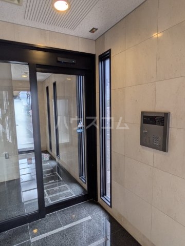 21/26 エントランス