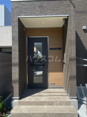 18/24 エントランス