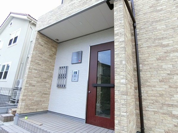 19/30 エントランス