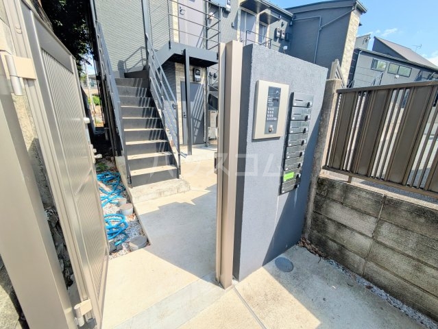 21/24 エントランス