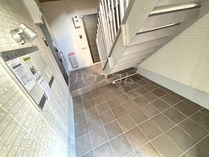 20/24 エントランス