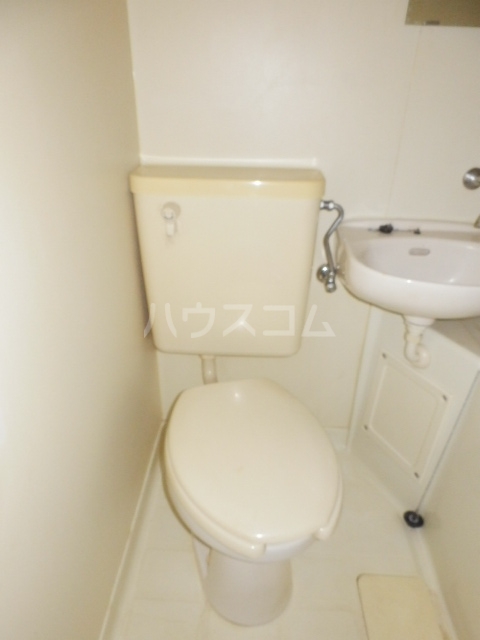 13/30 トイレ