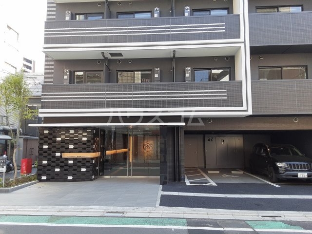 20/27 エントランス