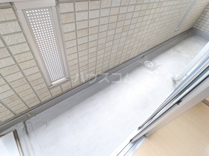 13/22 バルコニー