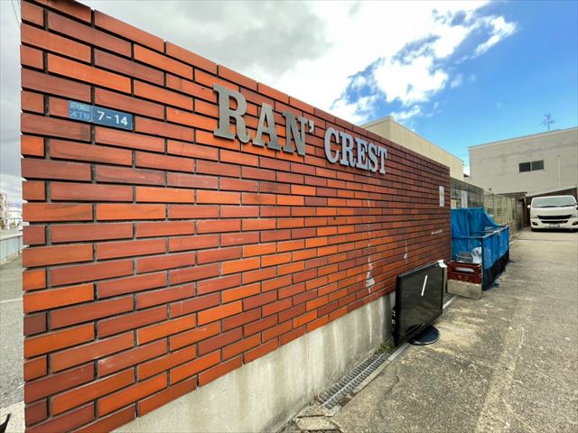 25/30 エントランス