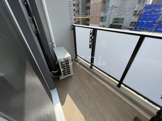 16/20 バルコニー