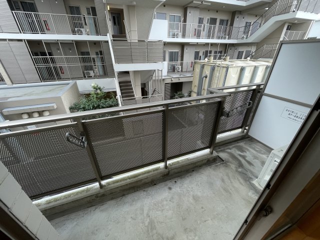 18/30 バルコニー