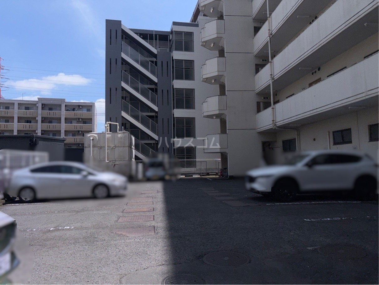 22/29 駐車場