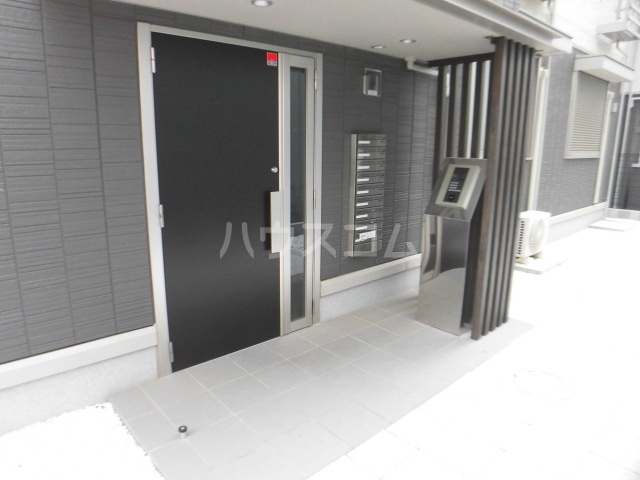 29/30 エントランス