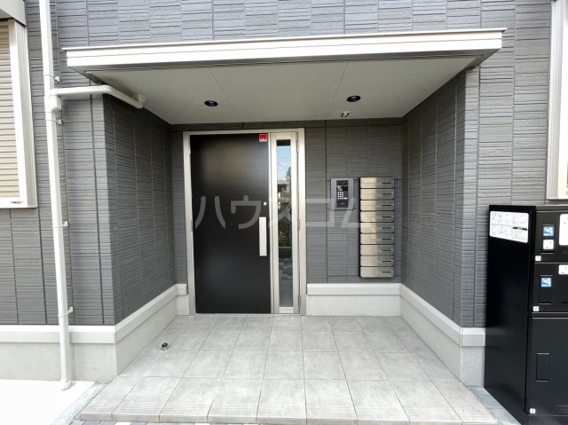 25/30 エントランス