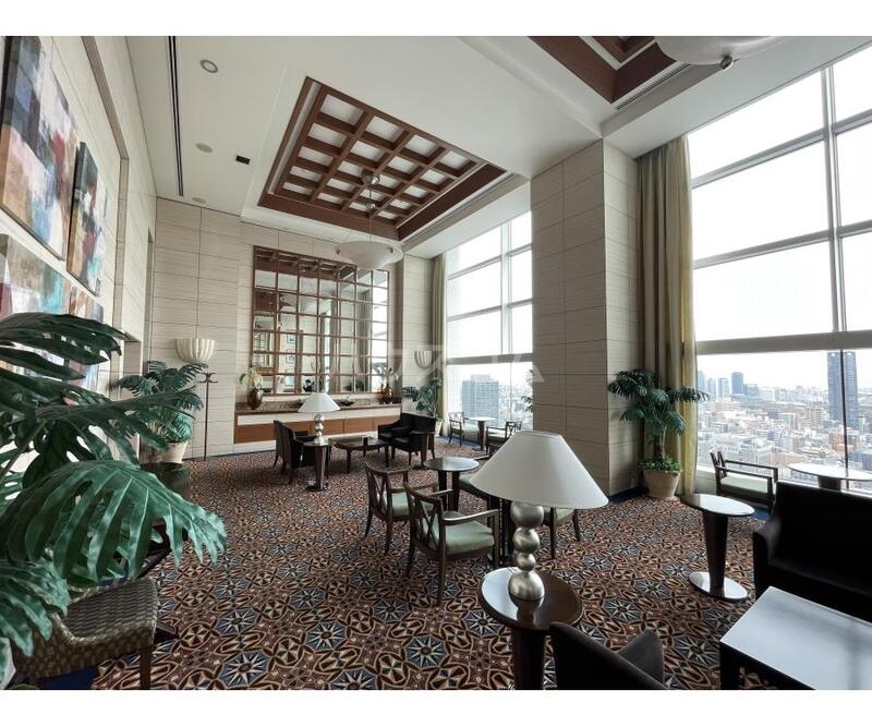 25/30 エントランス