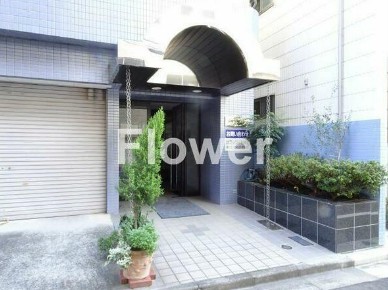 3/4 エントランス