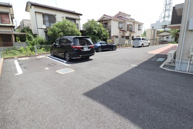 16/21 駐車場