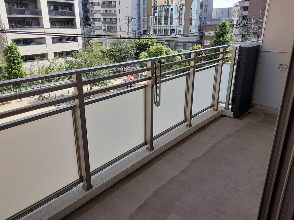 19/30 バルコニー