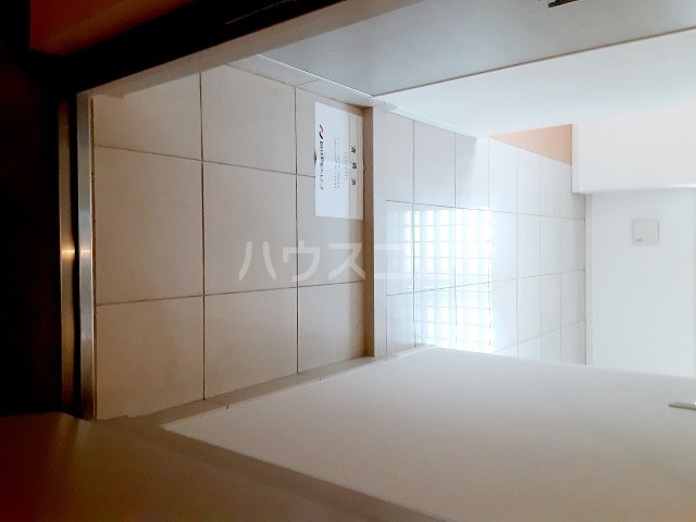 16/26 エントランス